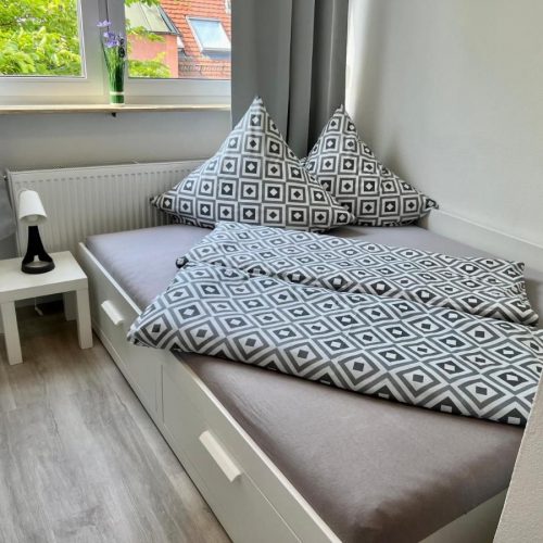 Bett 3